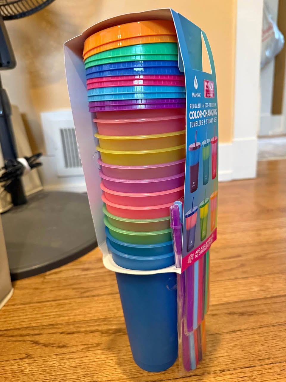 Set of 12, Color Changing Tumblers w/ Straws