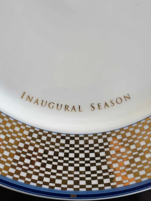 Seven Seas Mariner 2001 Inaugural Season 12" Diam Plate image indicator(3)