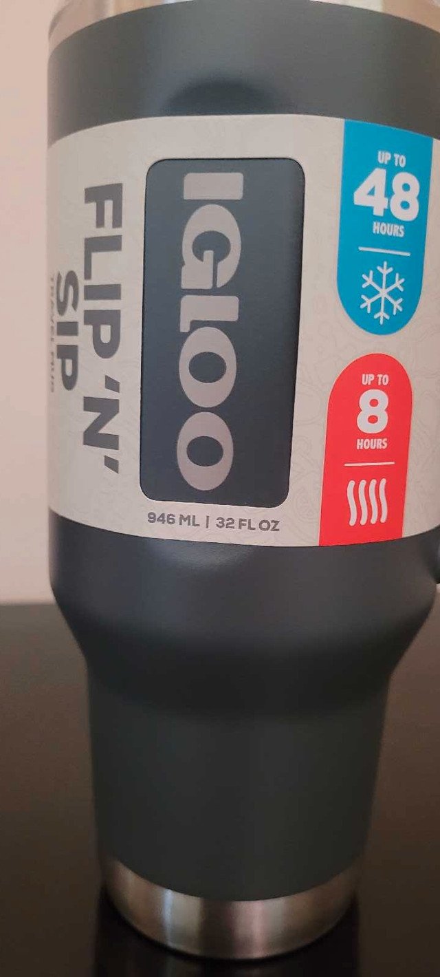 Igloo 32oz stainless steel travel mug dark grey