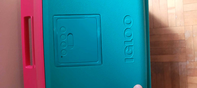 Igloo -Kool tunes playmate cooler - photo 2