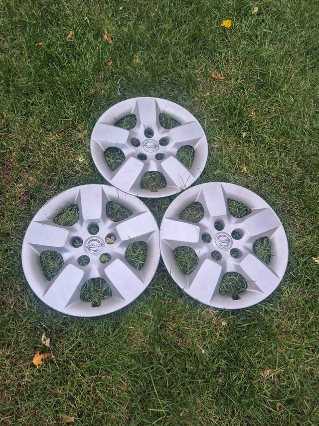 Nissan Hubcaps