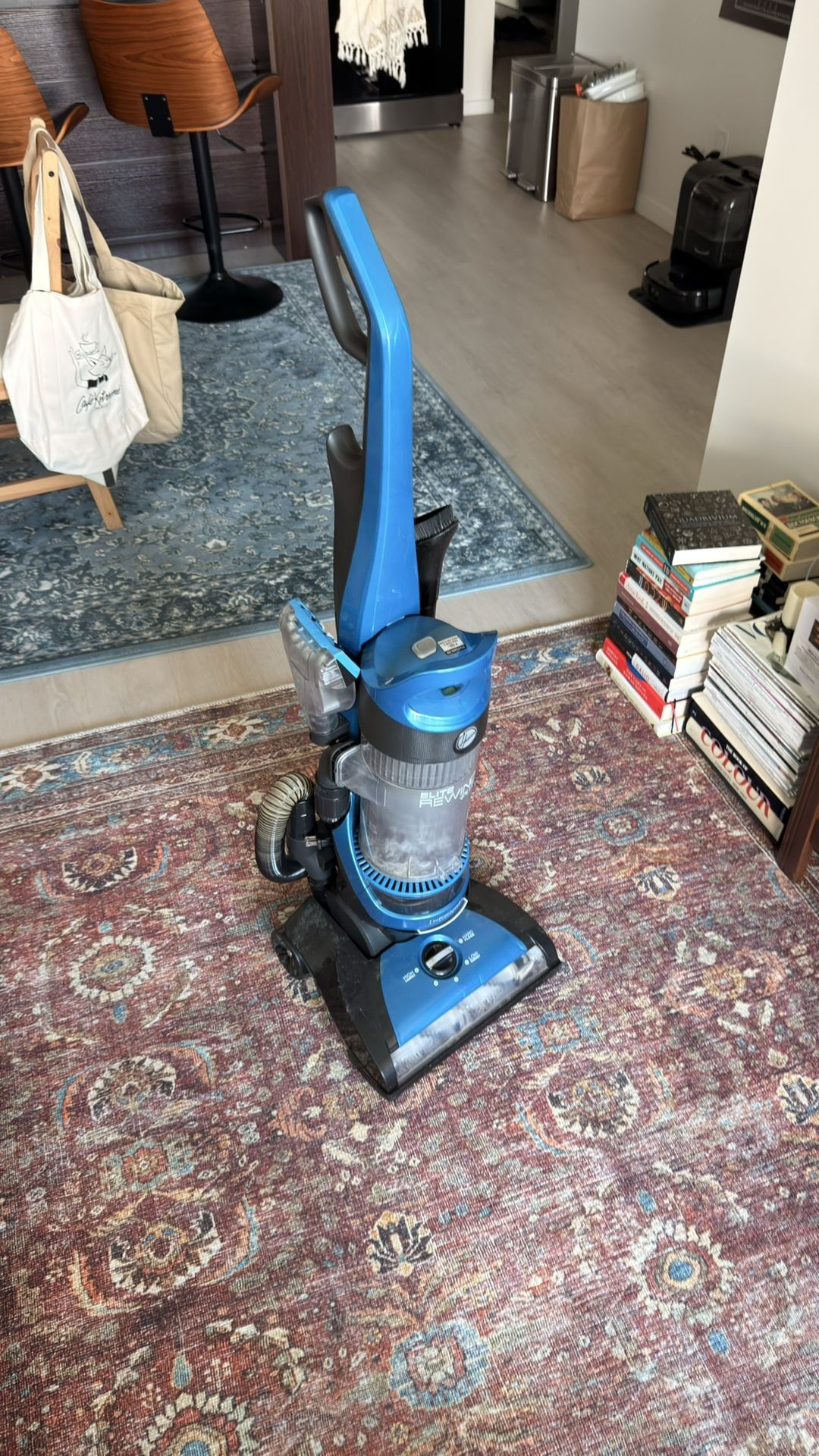 Hoover Elite Rewind Plus Vacuum Cleaner – Great Condition