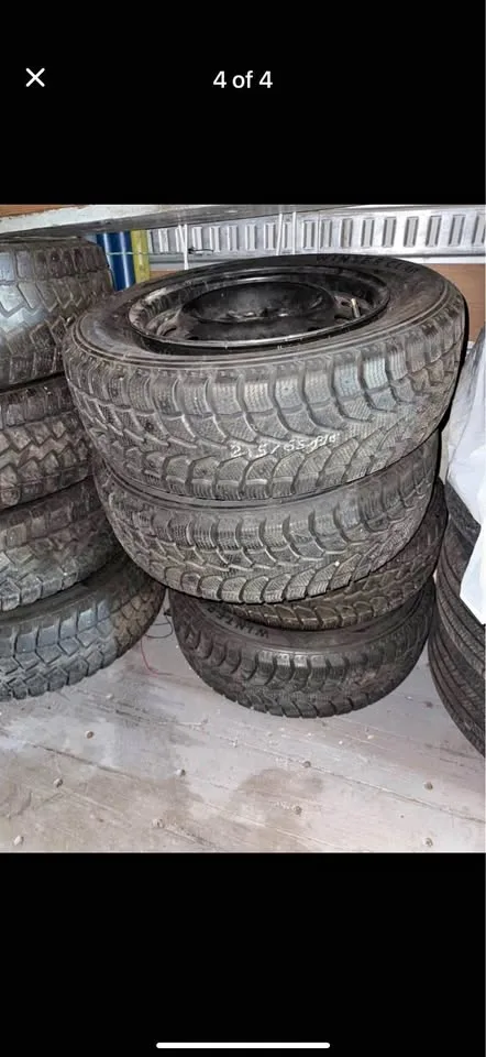 4 winter claws tires 215/65/16 thumbnail