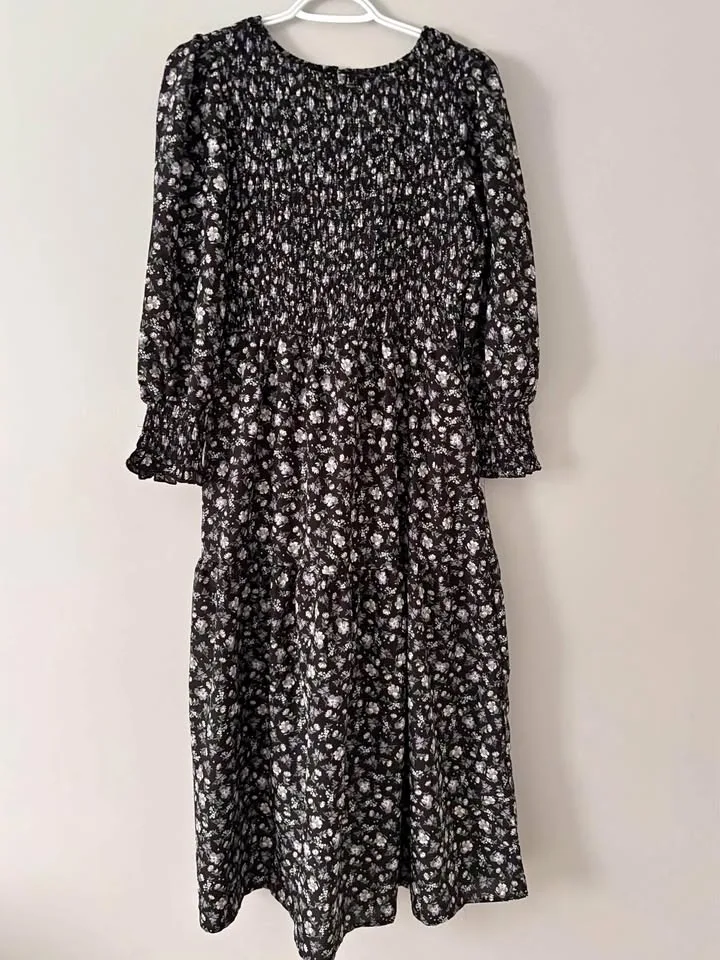 Floral print dress thumbnail