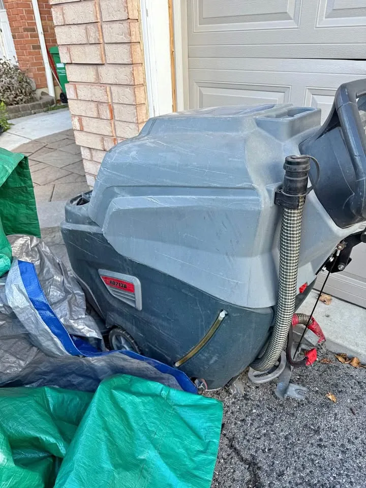 Walk behind floor scrubber… missing the charger thumbnail