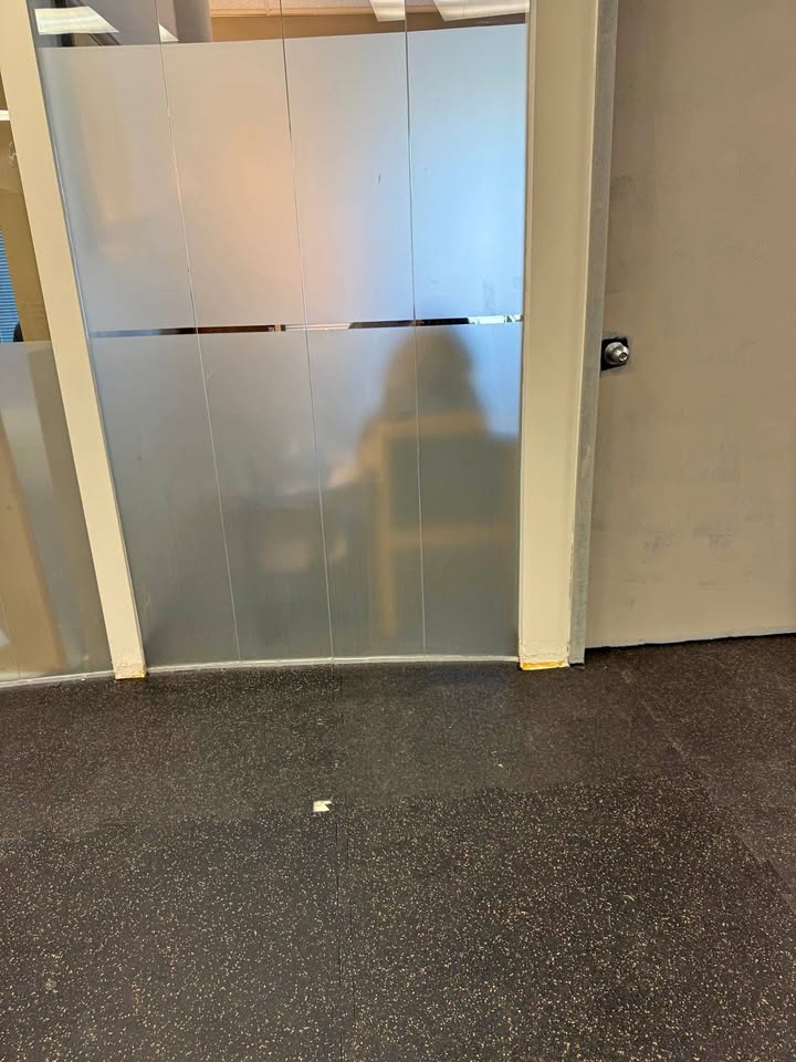 Privacy film and Installer
