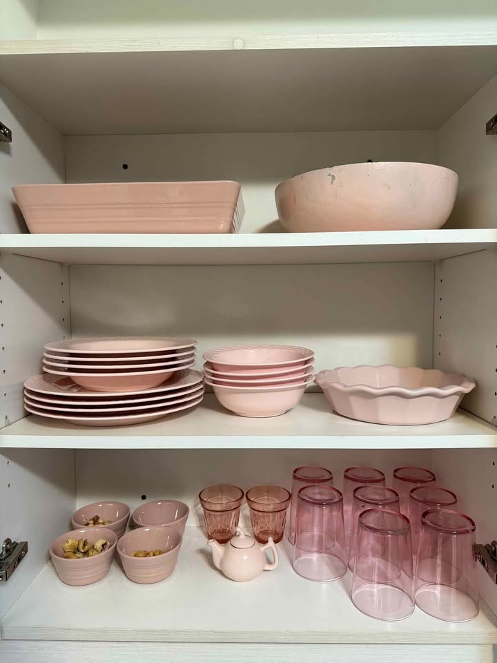Blush pink dinnerware set - all together - photo 2