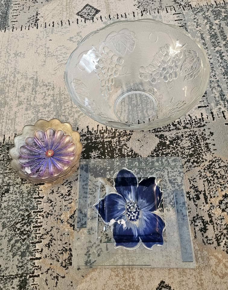 Glass Bowls MUST GO TODAY!!!