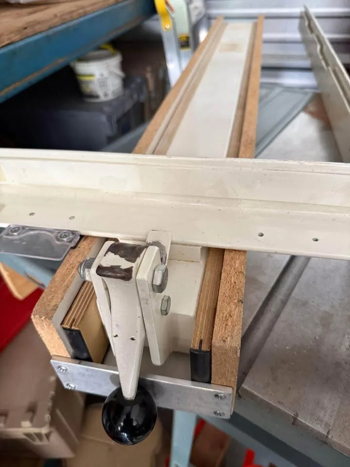 Delta 10 inch table saw image indicator(8)