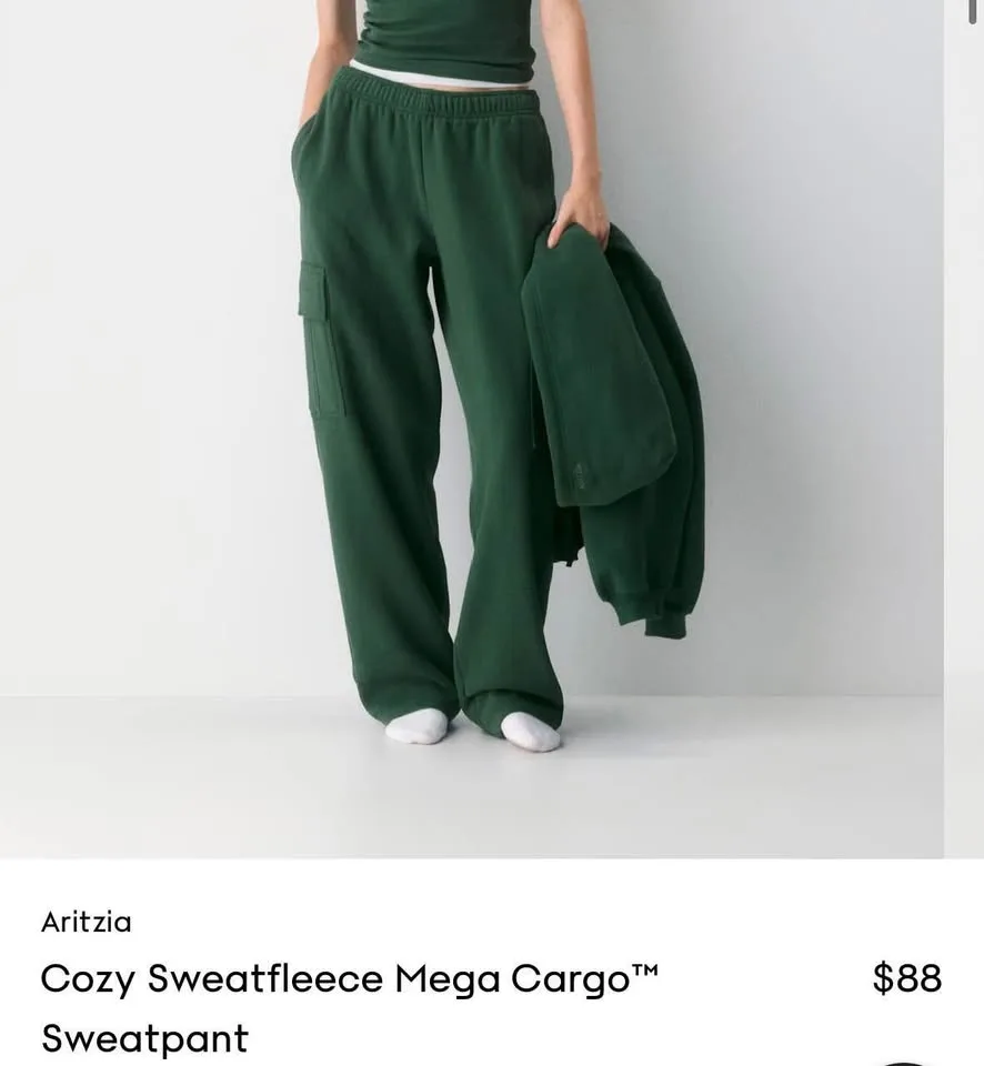 TNA Cargo Sweatpants image indicator(4)