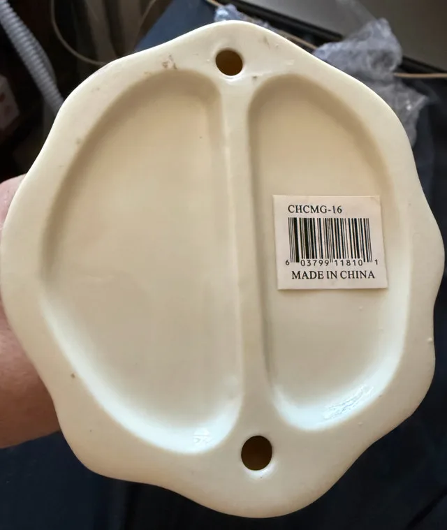 Porcelain Angel Figurine image indicator(3)