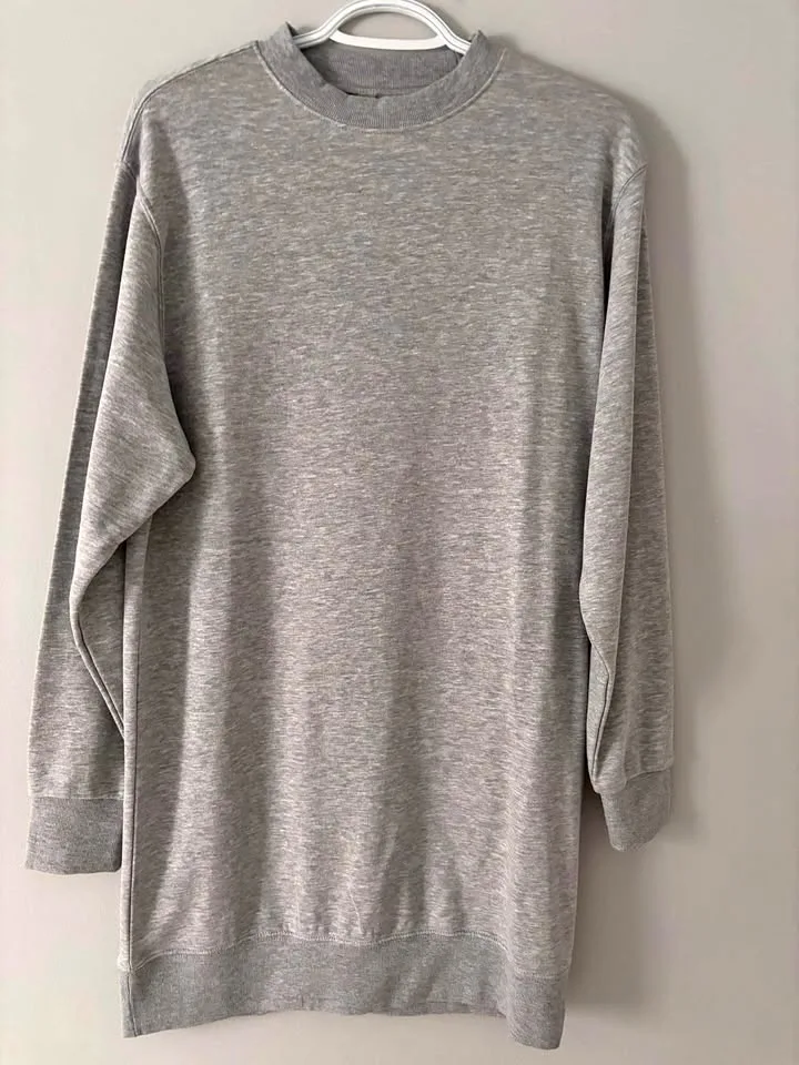 H & M crewneck dress thumbnail