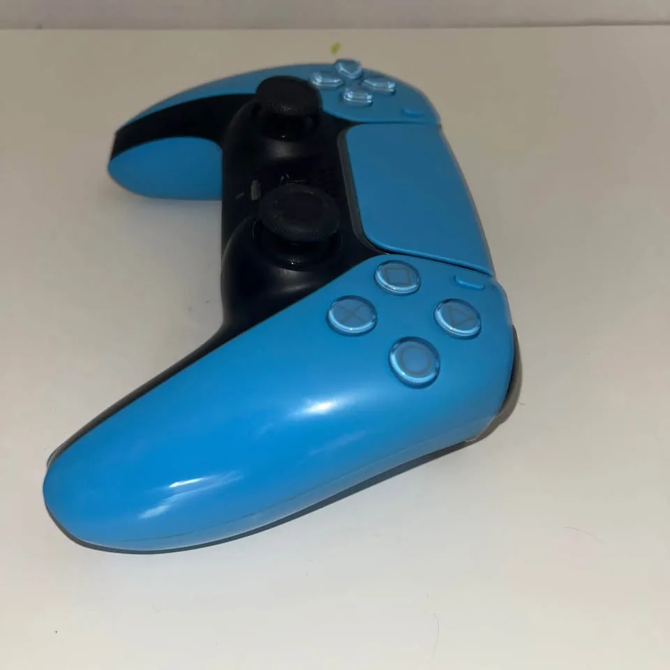 Great Condition - PS5 Dualsense Controller Light Blue image indicator(4)