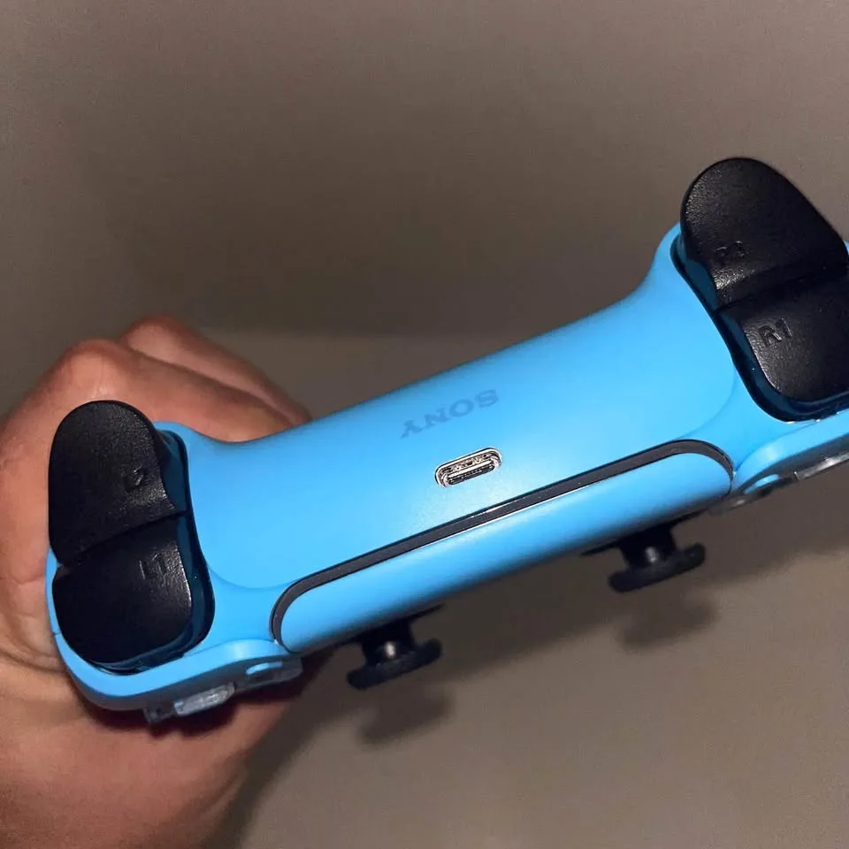 Great Condition - PS5 Dualsense Controller Light Blue image indicator(5)