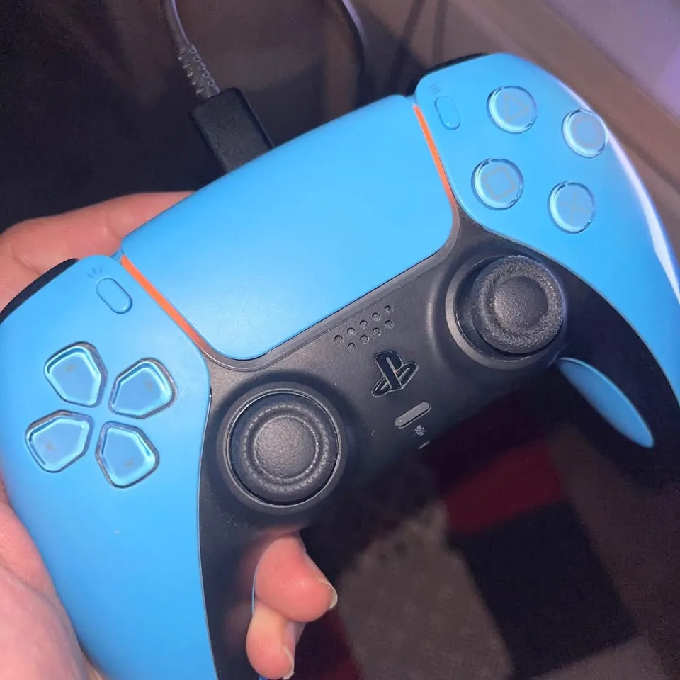Great Condition - PS5 Dualsense Controller Light Blue image indicator(7)