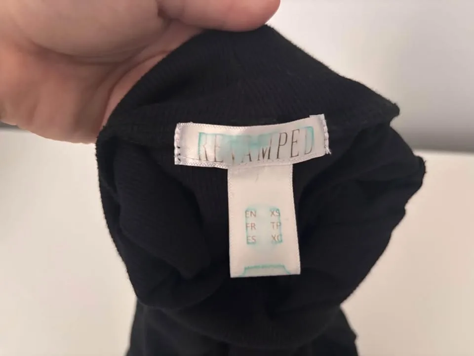 Black maxi dress image indicator(2)