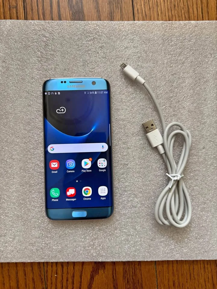 Samsung Galaxy S7 Edge Blue 32GB Unlocked thumbnail