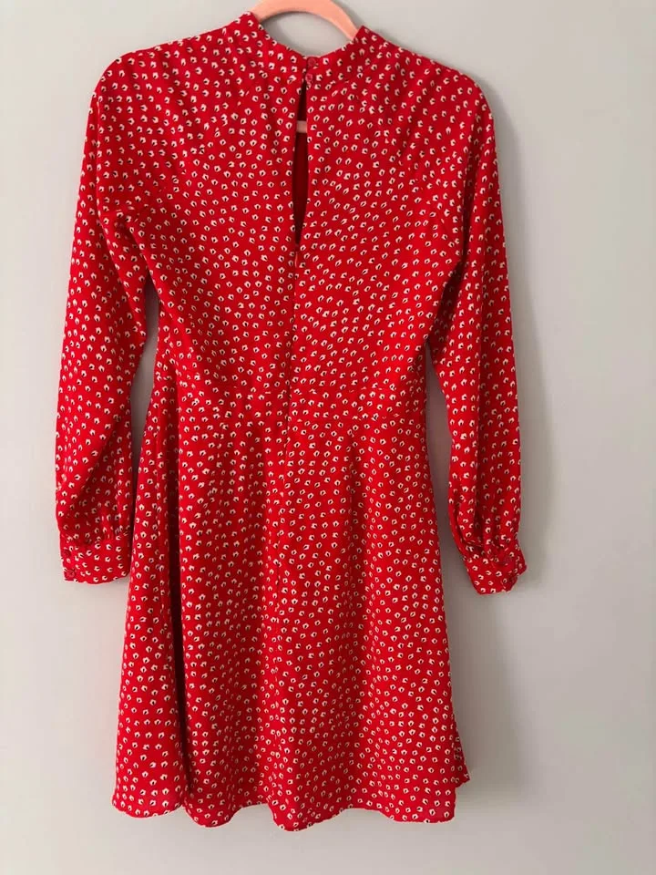 Banana Republic dress image indicator(3)