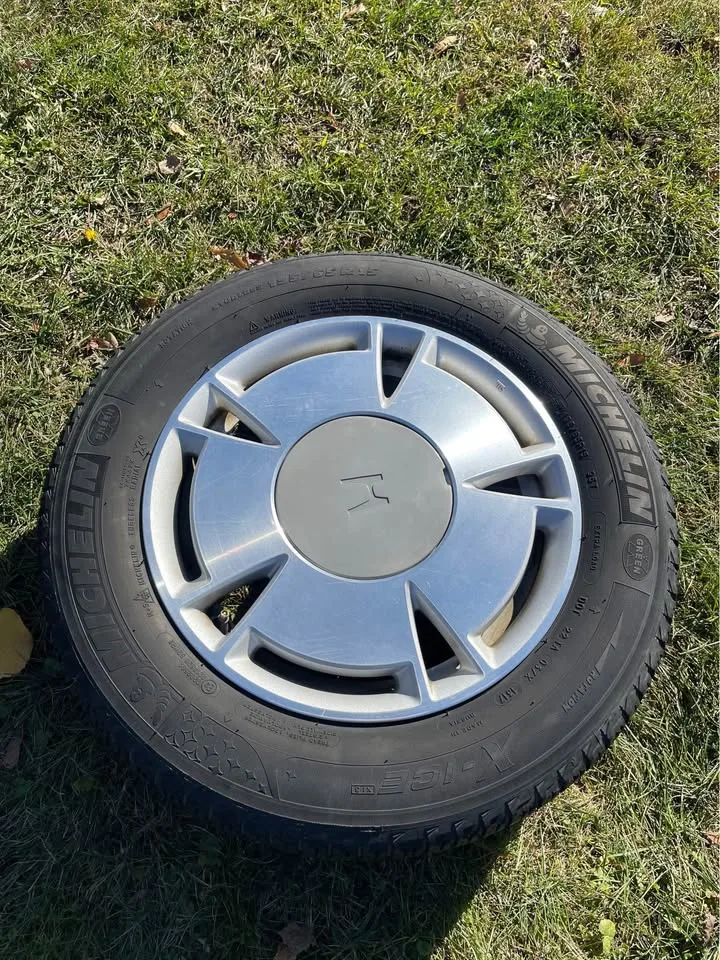 15 inch Honda Rims (Set of 4) image indicator(2)