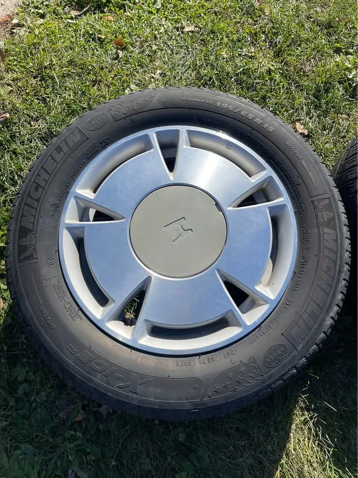 15 inch Honda Rims (Set of 4) image indicator(6)