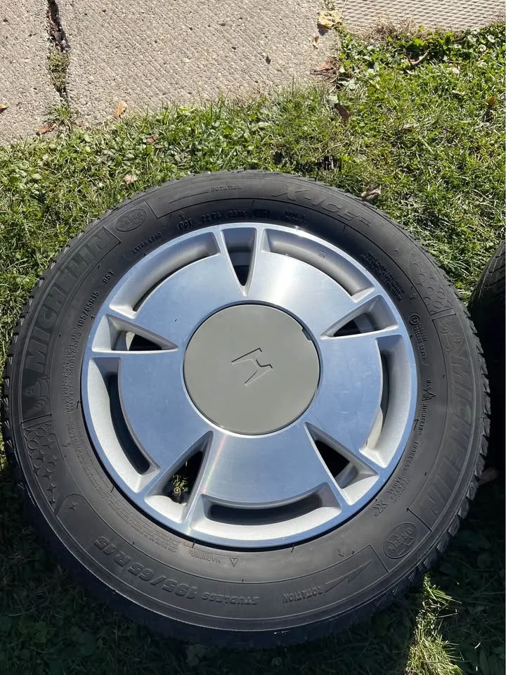 15 inch Honda Rims (Set of 4) image indicator(7)