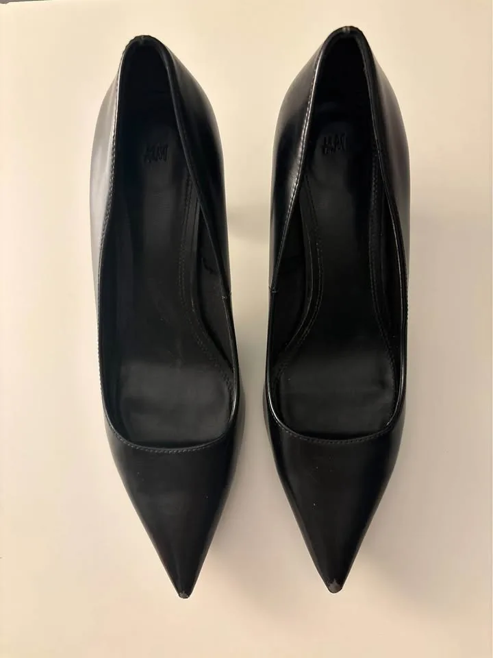 H&M Heels image indicator(2)