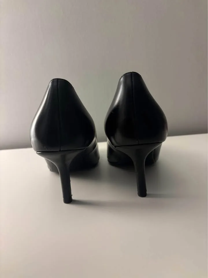 H&M Heels image indicator(3)