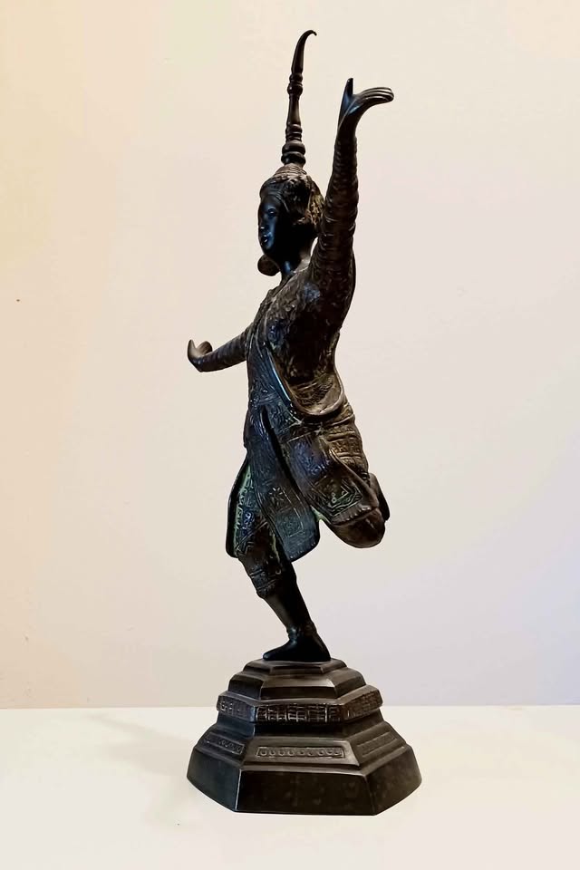 Antique Bronze Apsara Dancer Khmer Cambodia Statue - photo 3