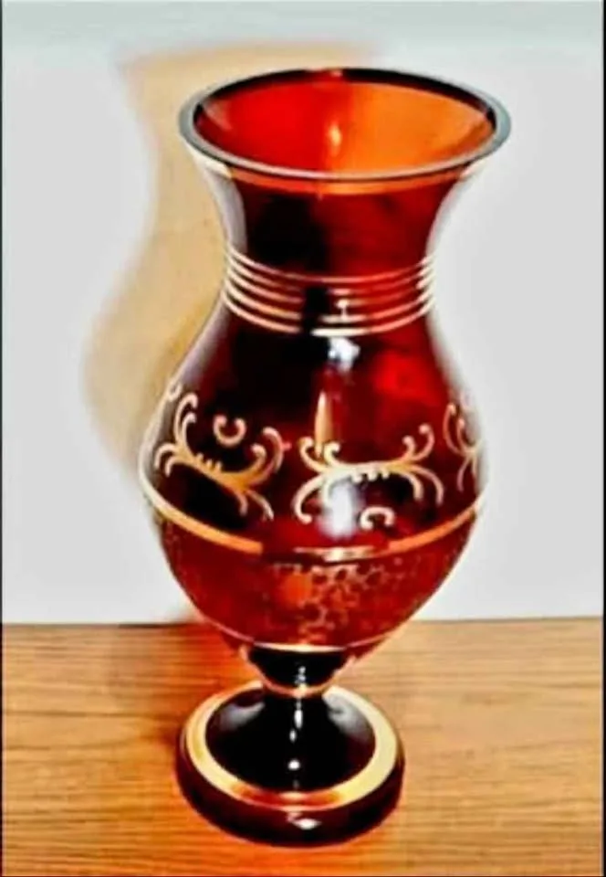 Vtg. Italian Vecchia Murano Amethyst Purple Vase image indicator(2)