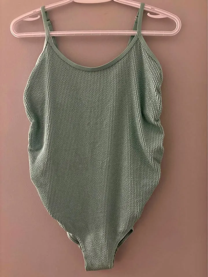 H&M Swimsuit thumbnail