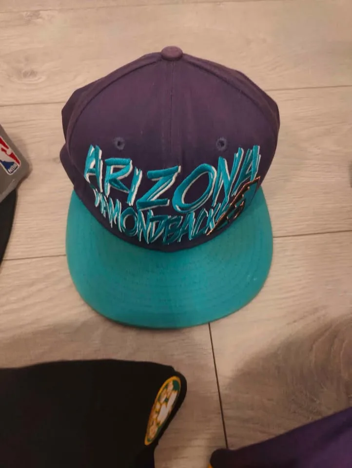 Snapback Hats image indicator(9)