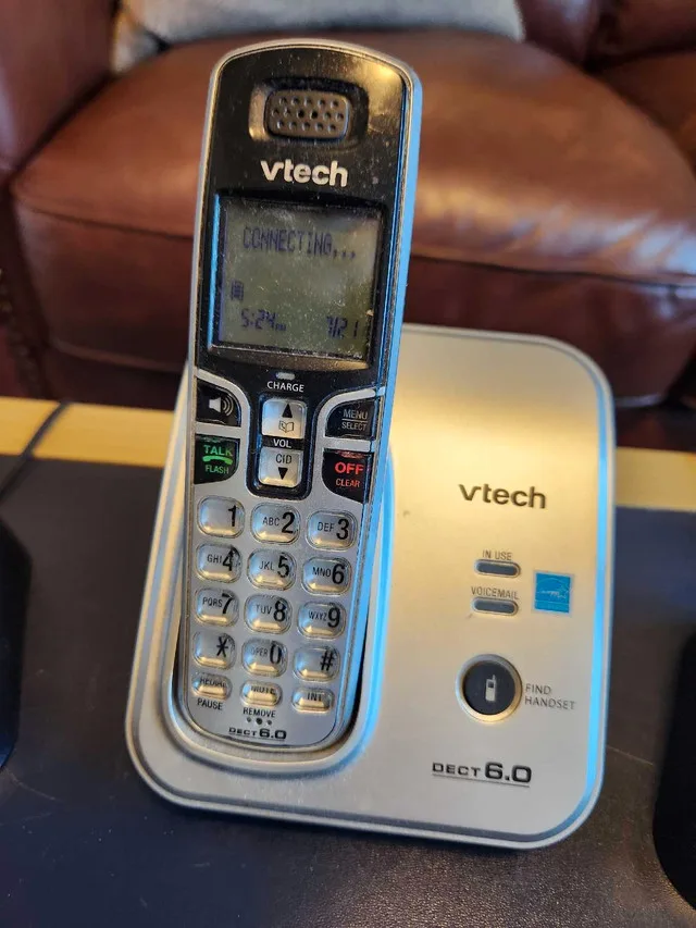 VTech DECT 6.0 Phone System image indicator(2)