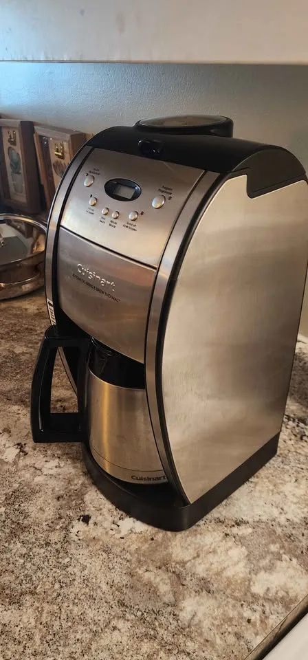 Cuisinart Coffee Maker - Great Condition image indicator(4)
