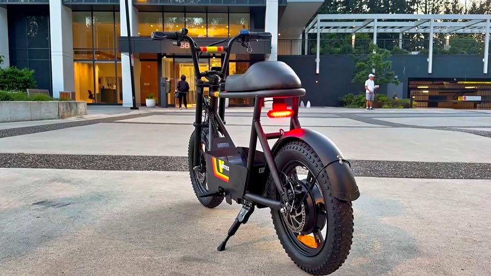Electric Scooter - Like New