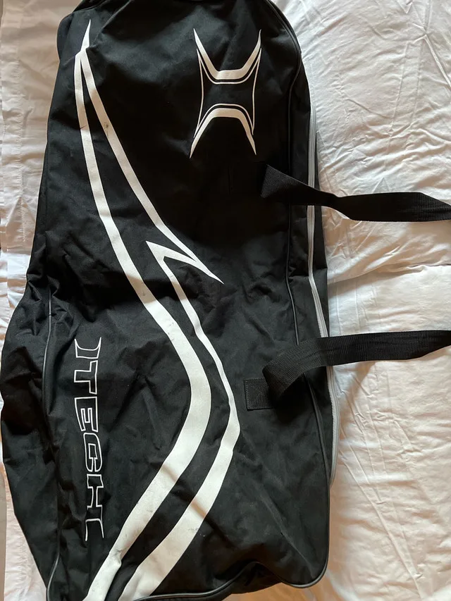 Tech Hockey Bag image indicator(4)