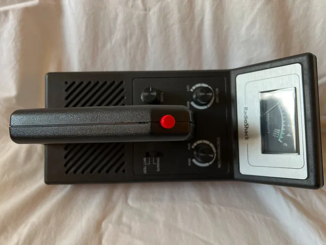 RadioShack Metal Detector image indicator(3)