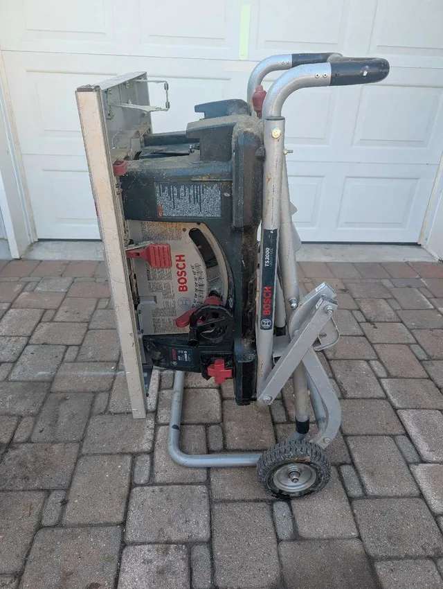 Table saw Bosch ts3000 thumbnail