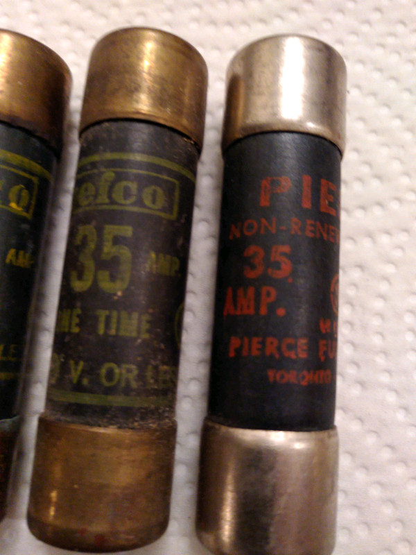 35-Amp One-Time Fuse $1 each Call Text 705-440-9159 - photo 3