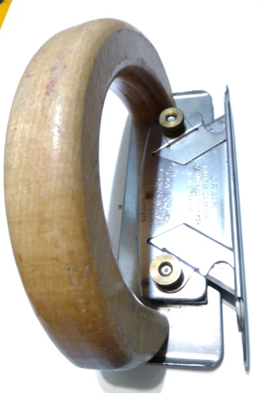 Robert's Carpet Trimmer call text make an offer 705-440-9159 thumbnail