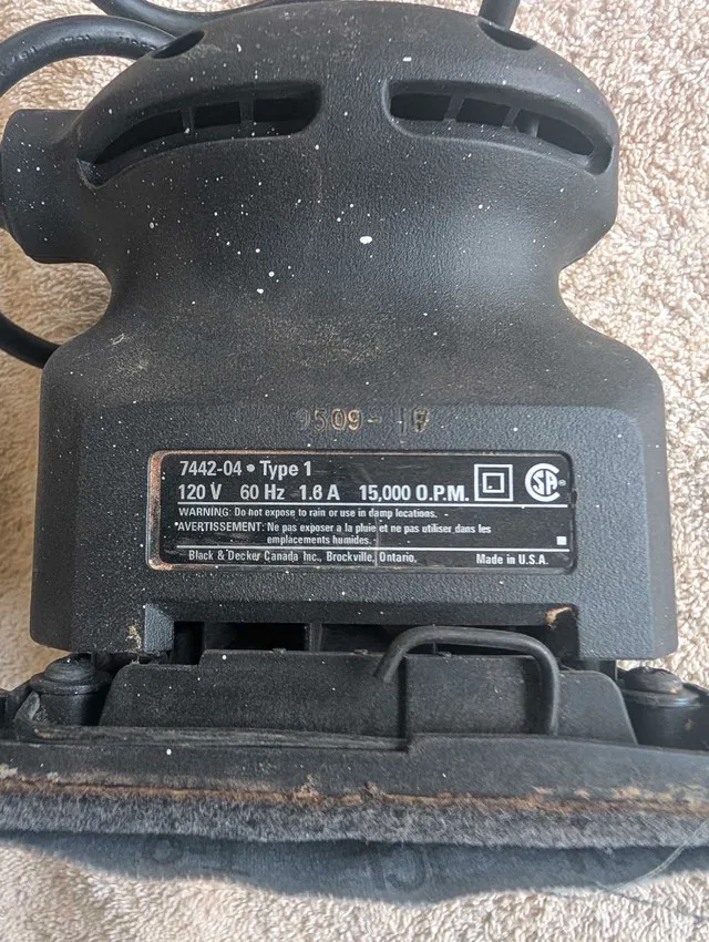 Palm sander Black& Decker thumbnail