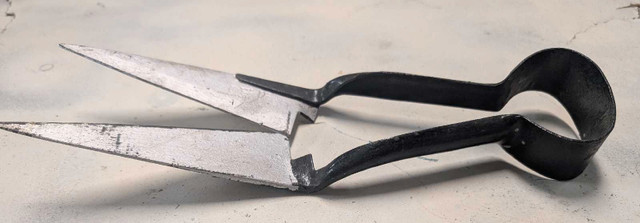 Antique sheep shears - photo 2