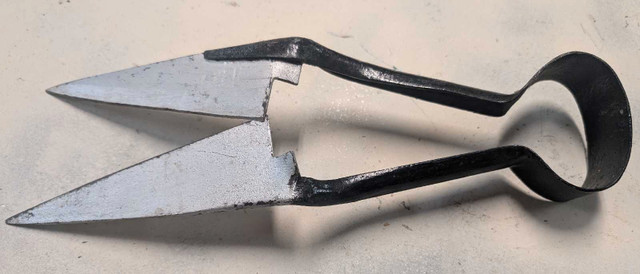 Antique sheep shears - photo 4