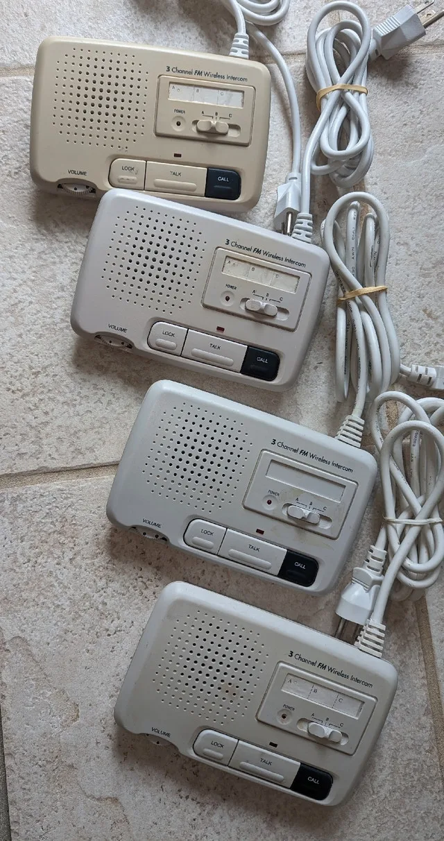 Intercom 4 units call text 705-440-9159 image indicator(2)