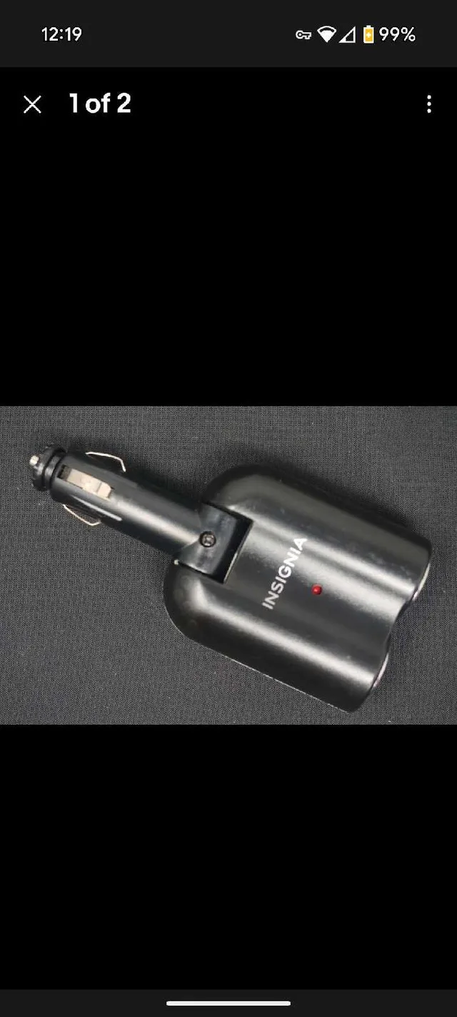 Insignia Dual Port Car Adapter image indicator(2)