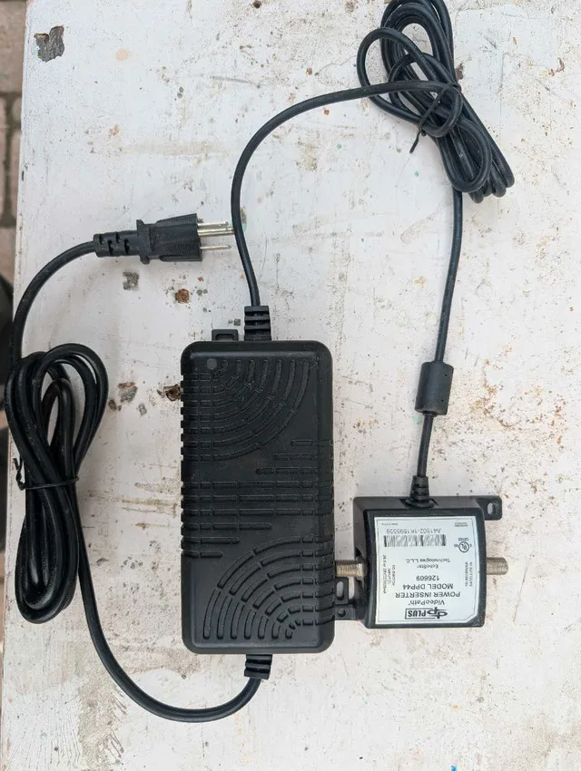 DP Plus Video Amp Power Adapter thumbnail