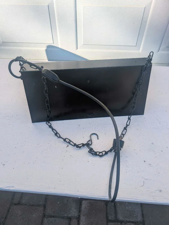 Grow light or brooder plants or chicks image indicator(3)