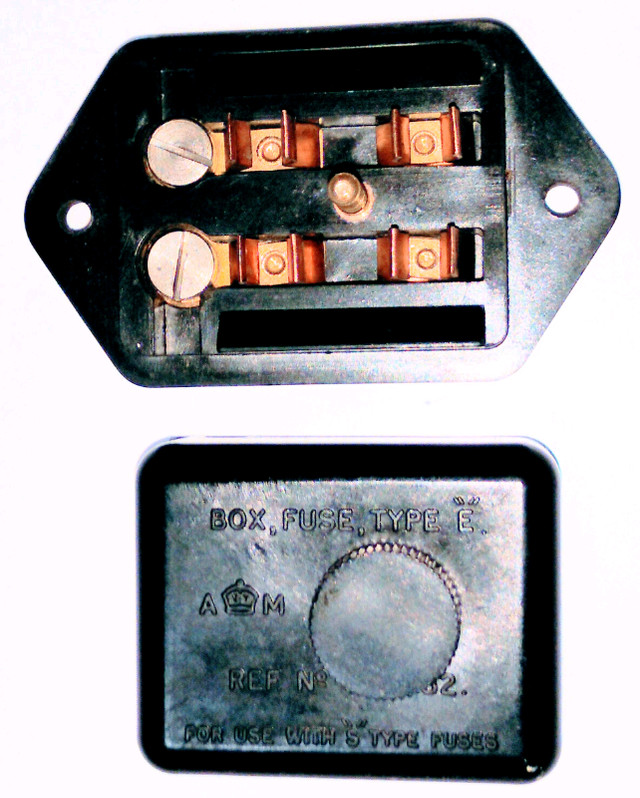Fuse box type E - Ref. 5C/882 Call Text 705-440-9159