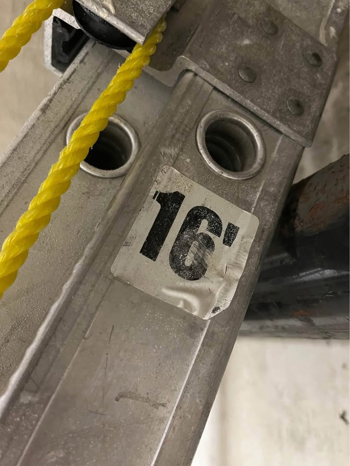 STURDY 16' ladder VANCOUVER pickup - photo 4