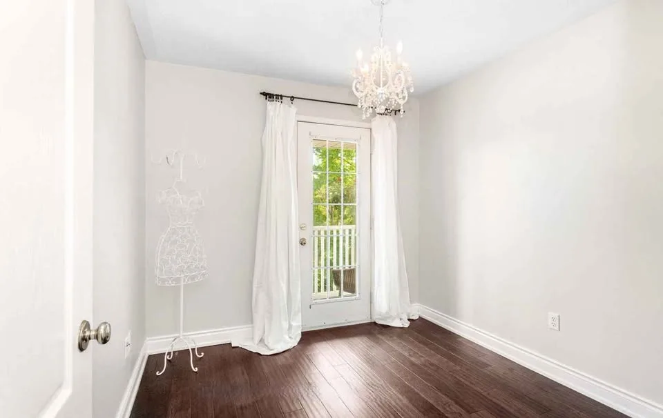 🏡 3 Beds 2.5 Baths House in Great Neighbourhood image indicator(7)