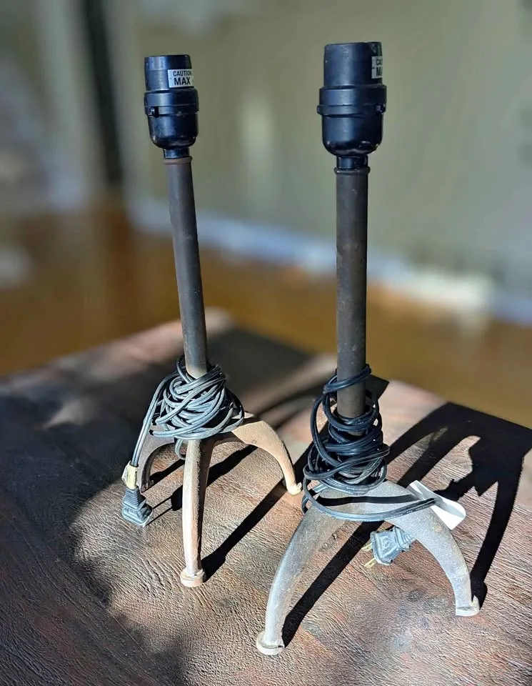 Pair of Vintage BAZZ lamps 🇨🇦 thumbnail